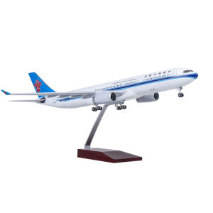 47cm Airplane Model A330 China Southern Airways Passenger Model Aircraft Resin Diecast Airplane Toy Ornaments With Lights & Base