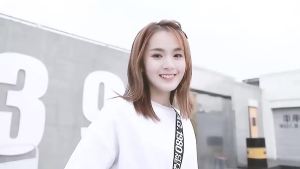 COD  Giày Thể Thao Giày Bố Chạy Bộ Nhẹ Cho Học Sinh Mẫu Mới Mùa Hè Cho Nữ Giày Cặp Đôi Thoáng Khí Dễ Phối Thường Ngày  CNN