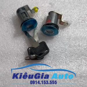 Bộ khóa cắm chìa cánh cửa Kia 1.4 tấn 0K60A76910A