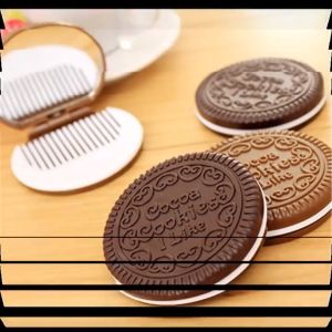 Bộ gương kèm lược bánh quy độc đáo - Bộ gương hình bánh quy kèm lược -Lumbley