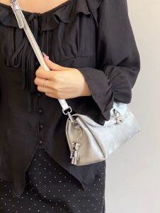 Tas Selempang atau Sling bag Wanita Kulit import Model Terbaru CPB 3860