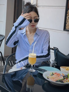 เสื้อเชิ้ตผู้หญิงแขนยาวทรงสลิมฟิตสไตล์เกาหลีลายทางสีตัดกัน ดีไซน์เก๋ไก๋ คอลเลกชั่นฤดูใบไม้ผลิและฤดูใบไม้ร่วง