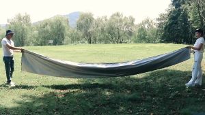 Tấm tăng bạt dã ngoại siêu gọn nhẹ chống nước có tráng bạc chống tia UV có túi đựng kèm tiện lợi - DCP20