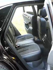 ผ้าคลุมเบาะสุนัขและแมวสําหรับรถยนต์รถบรรทุกและ SUV กันน้ําและทนต่อการขัดถูแผ่นรองกันลื่นที่ทนทานและเปลญวนเปิดประทุนทําความสะอาดง่าย สุนัขนั่งอยู่ในรถเสื่อในรถ สุนัขนอนในรถเบาะรองนั่งรถสําหรับสุนัขที่นั่งสําหรับสุนัขที่นั่งสําหรับสุนัขในรถ