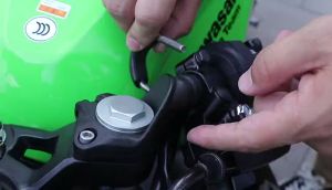 Motorcycle phone holder handlebar and side view mirror universal USB charger aluminum alloy phone holder Universal