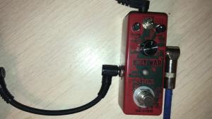 Rowin Heavy Metal Distortion Pedal Effects Holy War Effector High Low Boost Rock Tone DIST DC 9V True Bypass