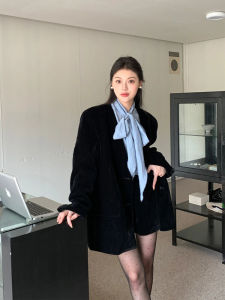 Plus Size French Style Vintage Velvet Fancy Suit Jacket Womens Autumn and Winter Black Suit Inner Shirt Fashion Suit