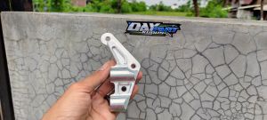 BRECKET CALIPER NISSIN BREMBO 4 P MONOBLOK PNP SKOK NINJA RR R SS BREKET KALIPER NISSIN BREMBO NISIN 4 PISTON MONOBLOCK PNP SHOCK SHOK SHOCKBREAKERDEPAN KAWASAKI NINJA RR R SS DUDUKAN PANGKON PANKON KALIPER BREMBO MONO BLOK CNC FULL SHOGUN SP 125