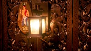 โคมไฟติดผนัง โคมไฟตกแต่งห้องนอน ห้องนั่งเล่น ห้องรับแขก โคมไฟติดผนังวินเทจไม้เนื้อแข็ง โคมไฟประดับทางเดิน