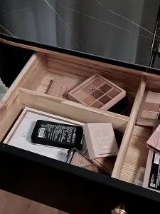 Hộp Đựng Mỹ Phẩm Acrylic Trong Suốt 7 Ngăn Để Đựng Phấn Mắt Dụng Cụ Trang Điểm Trưng Bày Trên Bàn Trang Điểm