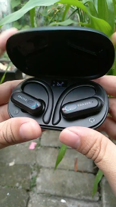 Lenovo Erazer XT60 Pro True Wireless Sports Earhooks AI Translation Earphones Bluetooth 5.4 Waterproof Stereo Noise Reduction Headset