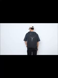 กระเป๋าเป้สะพายหลังเเบบเเข็ค กันนํ้า ระบายอากาศ ขนาด15.6 นิ้ว พร้อมเเถบสะท้อนเเสง ภายนอกพอร์ตUSB