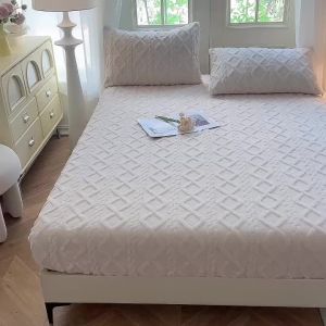 1pc Winter Warm Bed Sheet with Elastic Band Single/Queen/King Mattress Cover Thick Coral Fleece Fluffy Fitted Bed Sheets for Bed