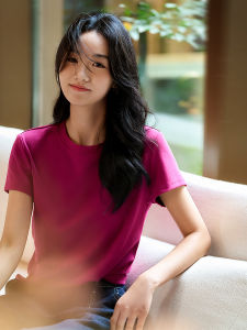 Slim Fitting Elastic Short Sleeve T-Shirt
