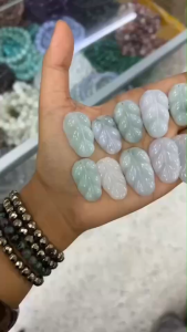 จี้แกะสลัก ใบไม้ ไม้ไผ่ หรูอี้ หยกเจไดต์