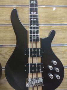 Active bass warwick(thomson)