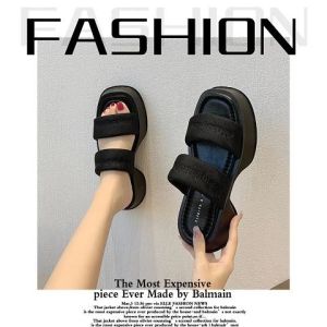 รองเท้าแตะ ดีเทลเสริมส้น พื้นนิ่มยุบตามน้ำหนัก สวมสองสายคาด คุณภาพดี รูปแบบสวมสองสาย คือจึ้งสุด เป็นที่นิยมมากขึ้น หรือไม่มีไม่ได้แล้ว ป่�วย