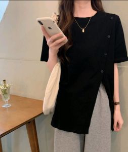 Kaos Wanita Motif Belah & Korean Style Hitam Putih Polos Trendy