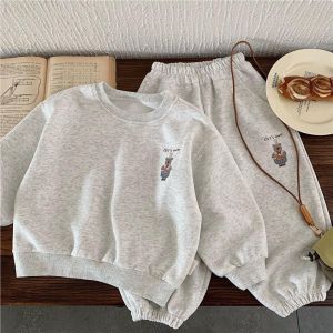 ชุดเสื้อสเวตเตอร์ลายการ์ตูนสำหรับเด็กชายและเด็กหญิง ชุดกีฬาฤดูใบไม้ผลิและฤดูใบไม้ร่วง ชุดกางเกงขาสั้น 2 ชิ้น แฟชั่นสำหรับเด็ก
