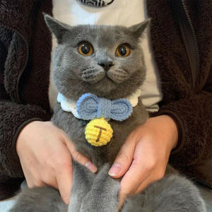 Cat Collar Anti-Lost Cute Knitting Scarf Hand-Woven Bow Silent Little Bell Shape Adjustable Collar