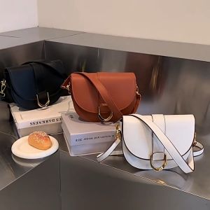 Korean original Shoulder Bag Ladies retro Leather horseshoe buckle saddle bag High Quality Simple cross-body bag