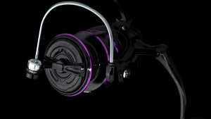 Satu set reel dan joran 1.8M~2.1M dan reel full metal Setelan warna ungu