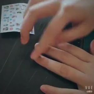 【READY STOCK】Disney Cartoon Nail Stickers Art Children Kid Waterproof Luminous Manicure DIY Kids 艾莎冰雪奇缘夜光指甲贴 (S17)