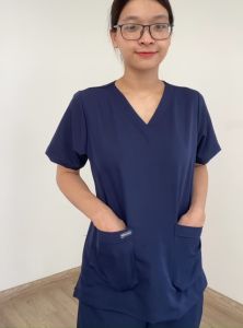 Giá Xưởng - Bộ Scrubs Bác sĩ CAO CẤP Đồng phục Spa Phòng khám Blouse Nữ quần áo cổ tim Dược sĩ Điều dưỡng hàng đẹp