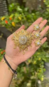 Set Bros Gada Resin Permata Zircon Pin Aksesoris Perhiasan Baju Adat Kebaya Hijab Alpaka Anting + Cincin + Bros Jewellery