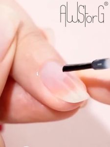 AWStorG 15ML Peel Off Latex Nail Polish Liquid Protect Anti-spill Fast Dry Odor-free Nail Edge Skin Care Protector For Nail Art