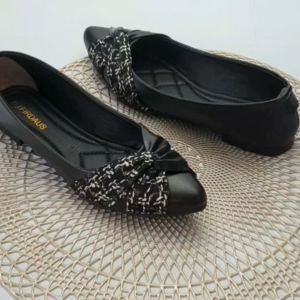 Sepatu Wanita Flatshoes Pita FD003