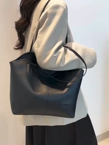 EchoBliss กระเป๋าผู้หญิงความจุขนาดใหญ่กระเป๋าสะพายไหล่ลำลองแบบใหม่แมทช์ลุคง่ายกระเป๋าโท้ทสำหรับพร็อพแบบเรียบง่าย