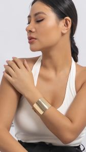 Vòng tay bản to trơn