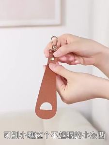 Universal Hat Clip Freeing Your Hands For Easy Travel: Backpack - Securely Holds Baseball Caps And Ponytail Hat Clips〔CC55〕