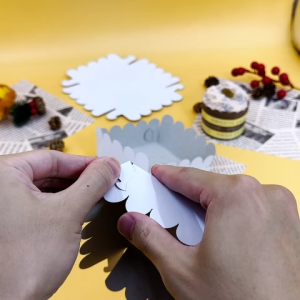 (100ชิ้น) ถ้วยกระดาษ ขอบสูง ขนาด 10x10x5 ซม. ถาดขนม ถาดอาหาร