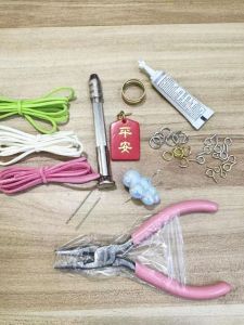 Car Hanging DIY Accessories Blind Box Bubbles Mat Toy Rearview Mirror Pendant Gift Rope Tool Material Kit Car Decorations