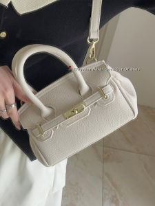 กระเป๋าใบเล็กดูแพงกระเป๋าสะพายไขว้สะพายไหล่ฮิตแบบใหม่ฤดูใบไม้ผลิและฤดูร้อน2023ของผู้หญิงกระเป๋าเคลลี่แบบถือ INS แมตช์ชุดง่ายแฟชั่น