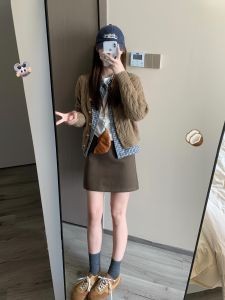 กระโปรงสั้นทรงเอเอวสูงสำหรับผู้หญิง ชุดทำงานฤดูใบไม้ร่วง 2024 สีพื้น กระโปรงทรงเอ ทรงเข้ารูป เส้นใยไตรอะซิเตท