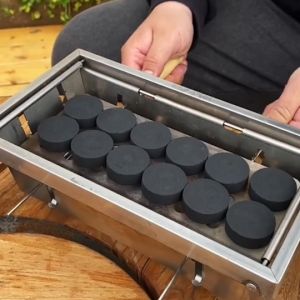 10 ก้อน ถ่านไม้ ถ่านไร้ควาน สำหรับใช้บาร์บีคิว ทำอาหาร เผาไหม้เร็ว ไฟติดไว ถูกถูกรู้จัก Paveta 500 ตรม