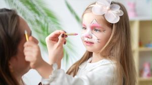 28 Warna Face And Body Painting Untuk Halloween Crayon Wajah Dan Badan