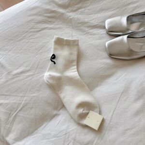 [Influencer Picks Pure Desire] South Korea Socks Female Minimalist Black White Gray Pure Color Heel Bow Tube Socks