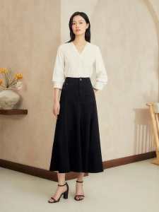 French Style Embroidered V-Neck 3/4 Sleeve Shirt