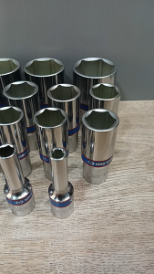 KING TONY รุ่น 4235  ลูกบล็อกยาว 1/2"(4หุน)   6 เหลี่ยม เบอร์ 8-41 มม. แท้ 100%  ผลิตไต้หวัน (Made in Taiwan)