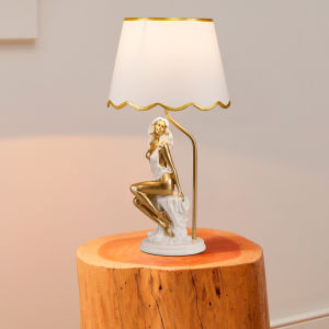 รูปปั้นร่างกายสามมิติโคมไฟตั้งโต๊ะผ้าใบโป๊ะเรซินแกะสลักโป๊ะหนาขั้วหลอดไฟ E27ศิลปะหัวหลอดไฟและใช้งานได้จริง