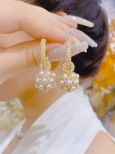 Elegant Full Drill Pearl Ball Hoops French Style Luxury Womens Earrings Silver Needle Diamond Embedded Fashion Jewelry