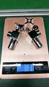 G1 / 2 "เกลียวร่วม Kohler ทองเหลืองวาล์วอาบน้ำวาล์วลอยก๊อกน้ำโครเมี่ยมไม่เป็นสนิม