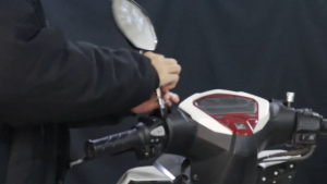 【COD】Universal 360° Foldable CNC Alloy Mount & Base HD Rearview Mirror for Honda Motorcycles
