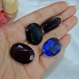 พลอยกระจกเจียพิเศษ สีโกเมน มรกต เพทาย ไพลิน ขนาด 19x24.9x9.8mm+- อะไหล่เครื่องประดับ สามารถทำจี้ ทำแหวนได้ แพ็คละ 1 เม็ด