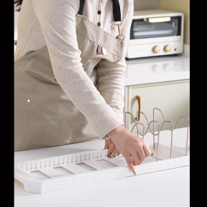 💟SOLUTION65💟 SS201 Expandable Pans Storage Rack Retractable Pots Lids Storage Rack Adjustable Cabinet Organizer Rack Under Sink Organizer Rack Kitchenware Dividers Holder for Baking Plate Baking Tray Plates Cutting Boards Muffin Tins Baking Sheets