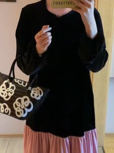 Đầm đuôi cá dáng dài chất vải nhung mềm mịn thiết kế tay dài và cổ tròn thanh lịch - 55KG.LINH